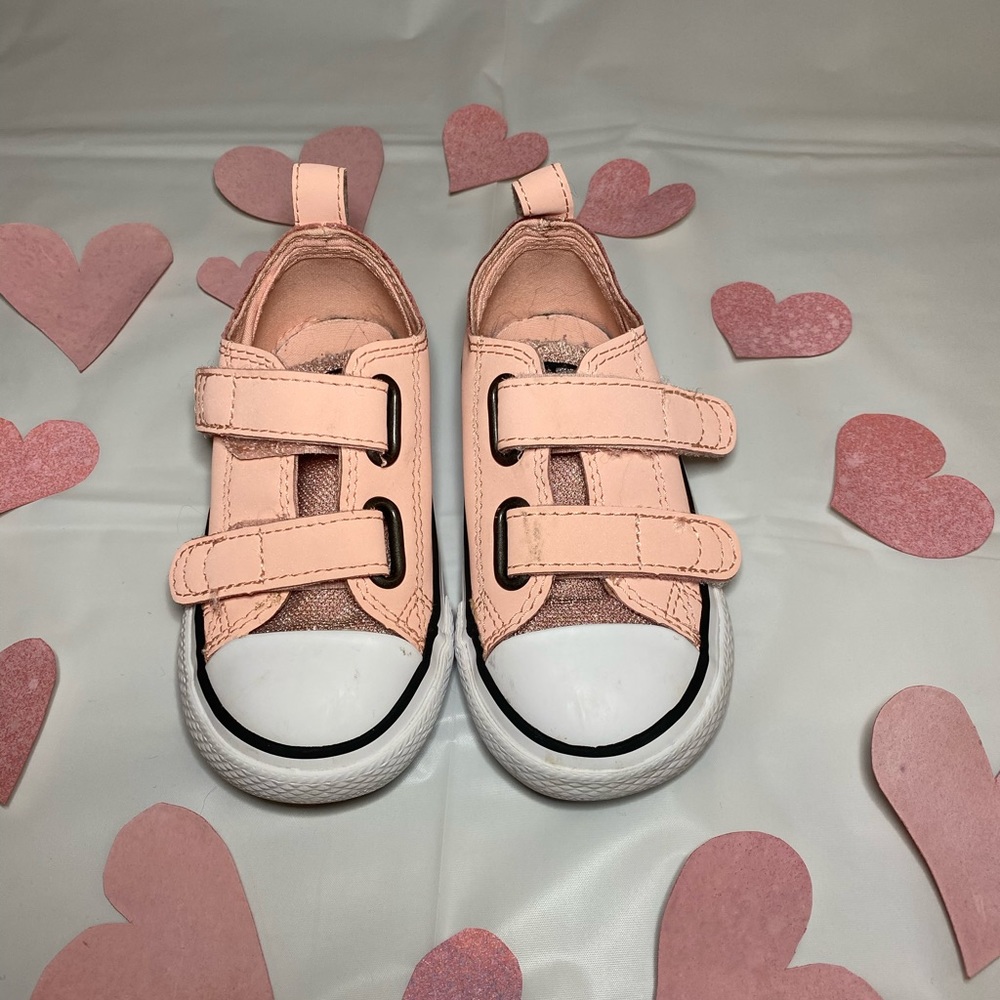 Peachy pink Velcro toddler Converse, VGUC